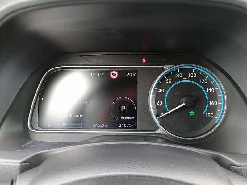 Nissan Leaf 40 kWh N-Connecta Navi PDC Kamera SHZ LED